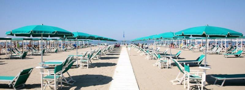 Hotel Elizabeth Marina di Pietrasanta Bagian luar foto