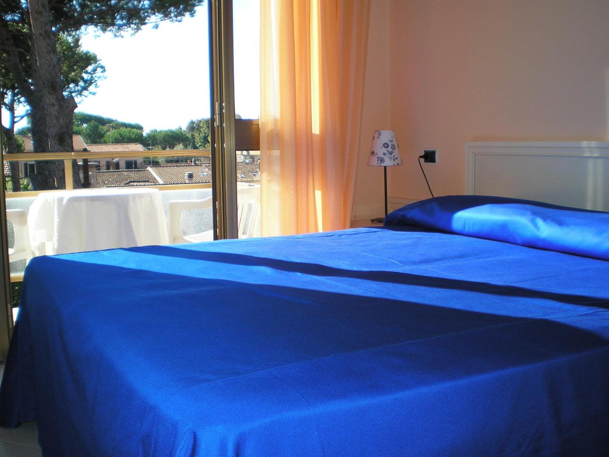 Hotel Elizabeth Marina di Pietrasanta Bagian luar foto
