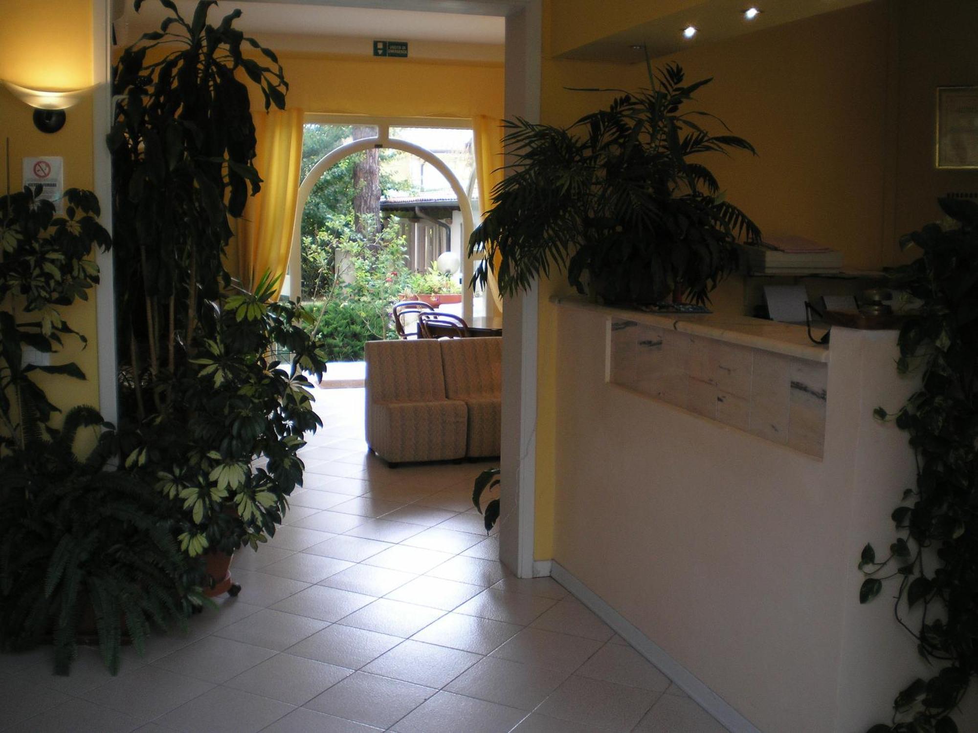 Hotel Elizabeth Marina di Pietrasanta Bagian luar foto