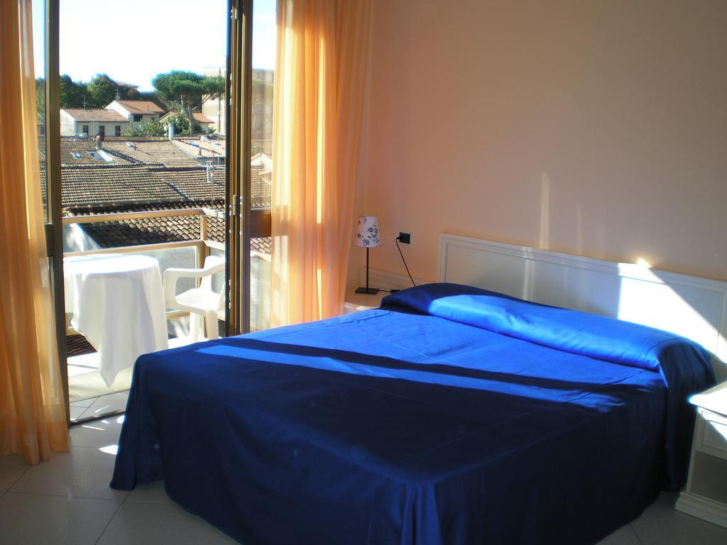 Hotel Elizabeth Marina di Pietrasanta Bagian luar foto