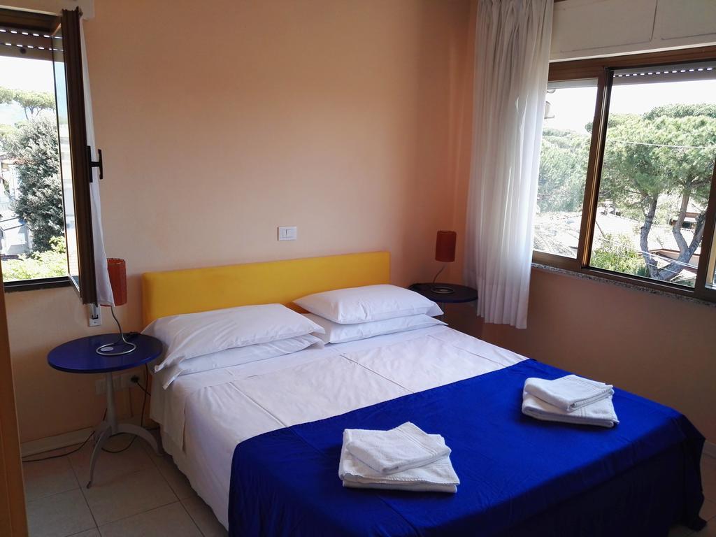 Hotel Elizabeth Marina di Pietrasanta Bagian luar foto